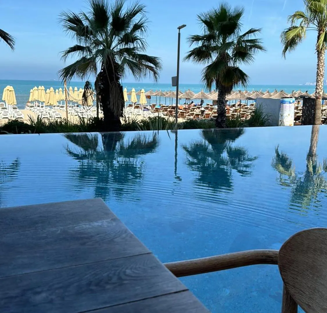 Golem Main Apartment Albania